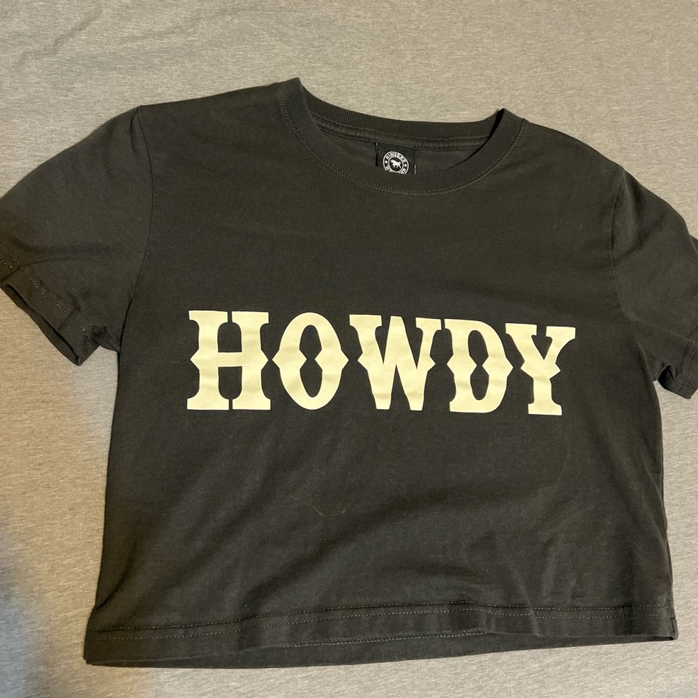 Trendy Black 'Howdy' Graphic Crop Top